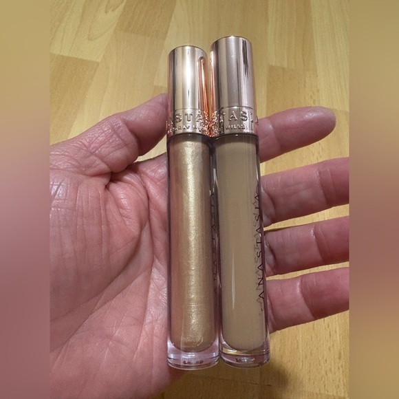 Anastasia Beverly Hills Lip Gloss HONEY KISS
BUTTERSCOTCH Brand New Never Used. - Picture 9 of 12